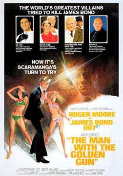 007之金枪人海报